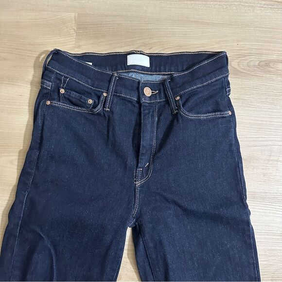 MOTHER Looker High-Rise Skinny‎ Jean Size 26 Frayed Ankle Dark Wash - Picture 2 of 11